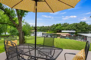 2350 Wisteria Dr, Kingsland, TX 78639 - Photo 3