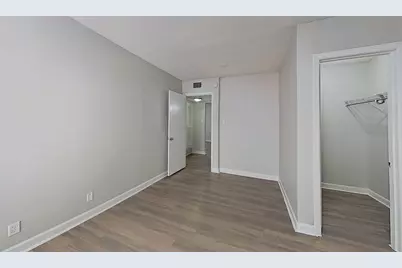 2520 Longview Street #405, Austin, TX 78705 - Photo 5