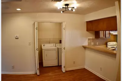 421 W San Antonio Street #i 2, San Marcos, TX 78666 - Photo 11
