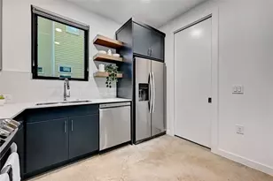 411 W Odell St, Austin, TX 78752 - Photo 11
