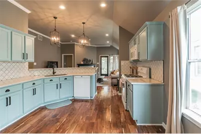 403 Rosedale Boulevard, Georgetown, TX 78628 - Photo 7