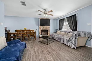 413 Thelma Dr, Austin, TX 78745 - Photo 3