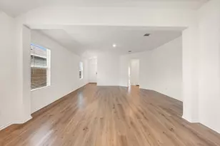 148 Perfect World Loop, Jarrell, TX 76537 - Photo 9