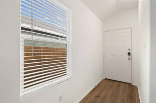 148 Perfect World Loop, Jarrell, TX 76537 - Photo 5