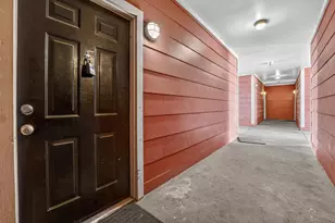 1901 Crossing Pl Pl, Austin, TX 78741 - Photo 21