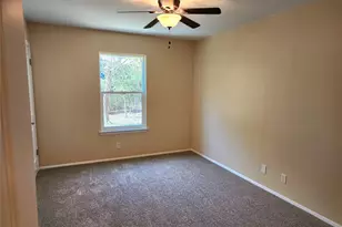 817 Willow Creek Cir, San Marcos, TX 78666 - Photo 13