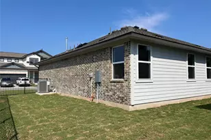 130 Spangle Wy, Kyle, TX 78640 - Photo 23