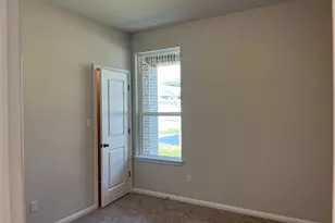 130 Spangle Wy, Kyle, TX 78640 - Photo 17