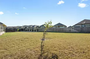 103 Scotsburg St, Hutto, TX 78634 - Photo 35