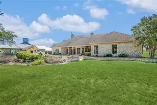 2104 Chipshot Ct, Spicewood, TX 78669 - Photo 25