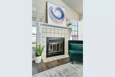 1201 E Logan Street, Round Rock, TX 78664 - Photo 9