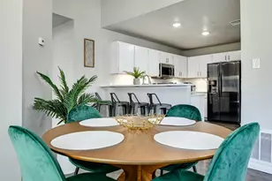 1201 E Logan St, Round Rock, TX 78664 - Photo 15