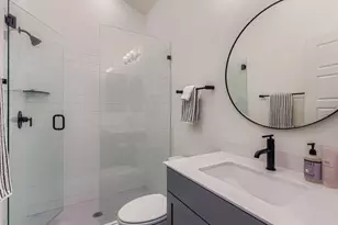 2315 Santa Maria St, Austin, TX 78702 - Photo 9