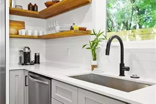 1128 Gardner Rd, Austin, TX 78721 - Photo 7