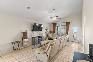 276 Finstown St, Hutto, TX 78634 - Photo 5