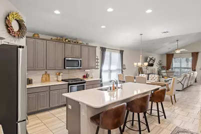 276 Finstown Street, Hutto, TX 78634 - Photo 7