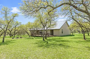 434 W Turner Ct, Johnson City, TX 78636 - Photo 37