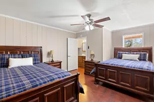 434 W Turner Ct, Johnson City, TX 78636 - Photo 25