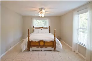 702 E Schubert St, Fredericksburg, TX 78624 - Photo 19