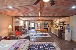 702 E Schubert St, Fredericksburg, TX 78624 - Photo 23