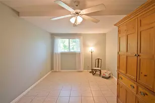 702 E Schubert St, Fredericksburg, TX 78624 - Photo 15
