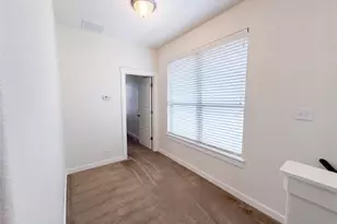 2101 Rivers Edge Way, Austin, TX 78741 - Photo 11