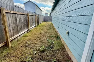 716 Commander Abbott Dr, Jarrell, TX 76537 - Photo 15