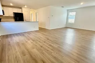 716 Commander Abbott Dr, Jarrell, TX 76537 - Photo 7