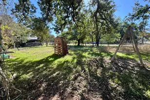 520 Munson St, Tow, TX 78672 - Photo 5