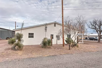 1421 W Sacramento Street, Marfa, TX 79843 - Photo 5