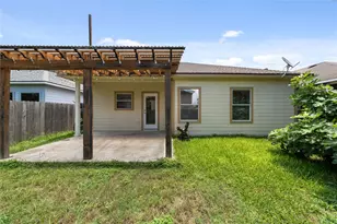7513 S Glenn St, Austin, TX 78744 - Photo 15