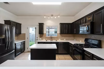 7513 S Glenn Street, Austin, TX 78744 - Photo 7