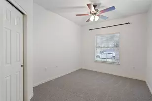 7513 S Glenn St, Austin, TX 78744 - Photo 3