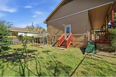 801 W 1st Street, Kyle, TX 78640 - Photo 21