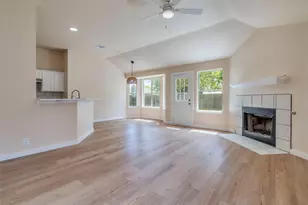 214 Sandhill Dr, Lockhart, TX 78644 - Photo 9