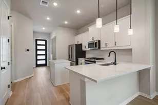 381 Darley Oak Dr, Dripping Springs, TX 78620 - Photo 7