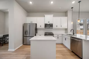 381 Darley Oak Dr, Dripping Springs, TX 78620 - Photo 5