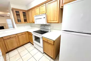 6900 E Riverside Dr, Austin, TX 78741 - Photo 7