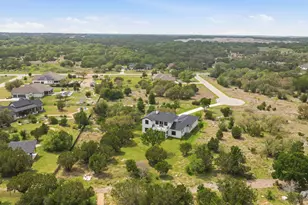109 Rocky Summit Ct, Spicewood, TX 78669 - Photo 31