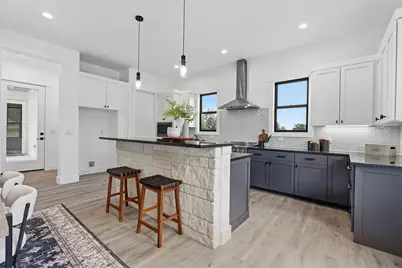 109 Rocky Summit Court, Spicewood, TX 78669 - Photo 9