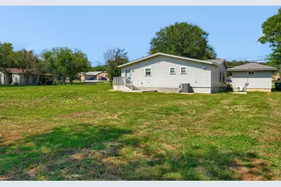 1211 N Bishop Street, San Marcos, TX 78666 - Photo 27