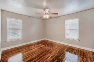 1211 N Bishop St, San Marcos, TX 78666 - Photo 17