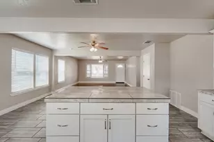 1211 N Bishop St, San Marcos, TX 78666 - Photo 15