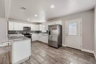 1211 N Bishop St, San Marcos, TX 78666 - Photo 11