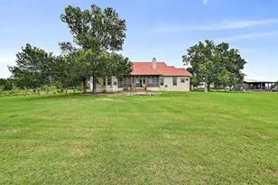 948 Upper Elgin River Rd, Elgin, TX 78621 - Photo 33