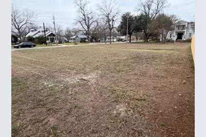 501 Elm Street, Bastrop, TX 78602 - Photo 5