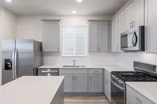 212 Sugar Cane Rd, Buda, TX 78610 - Photo 13