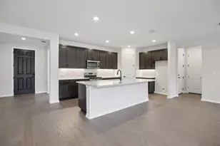 105 Antoinette Wy, San Marcos, TX 78666 - Photo 11