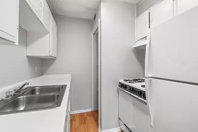 307 E 31 Street #206, Austin, TX 78705 - Photo 7