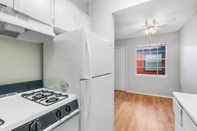 307 E 31 Street #206, Austin, TX 78705 - Photo 5